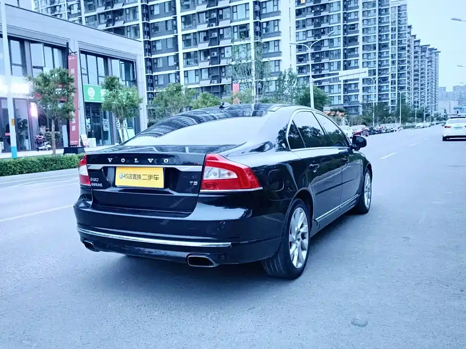 Volvo S80L — миниатюра 4