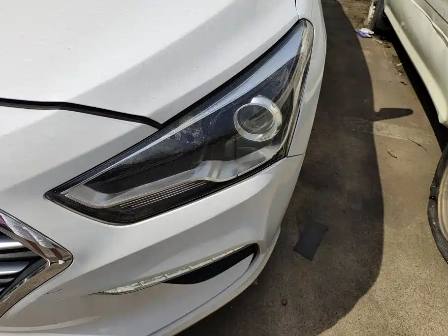 Hyundai Mistra — миниатюра 5