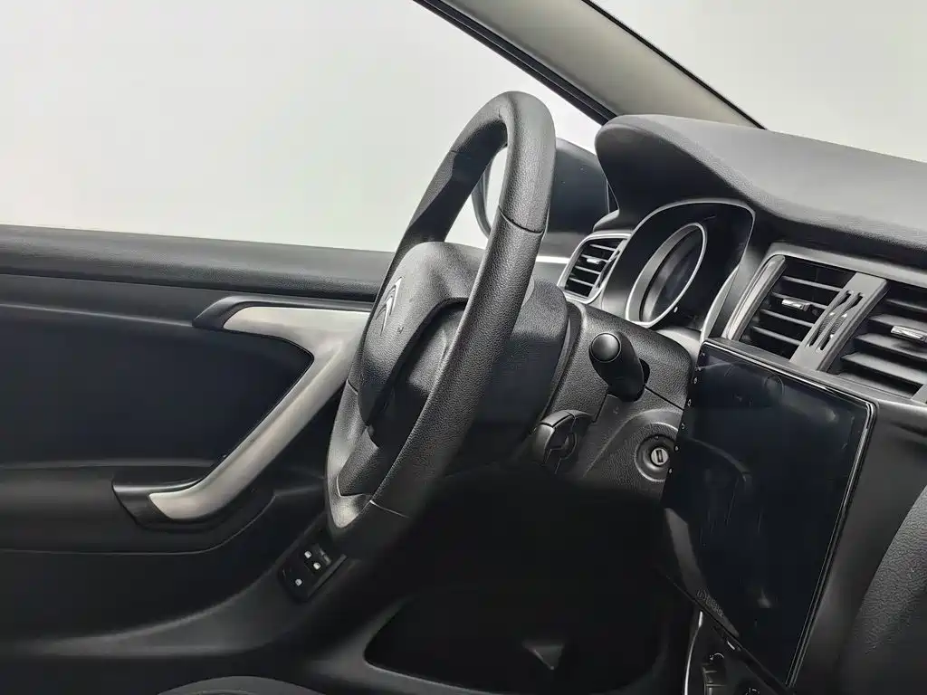 Citroen C3-XR — миниатюра 22