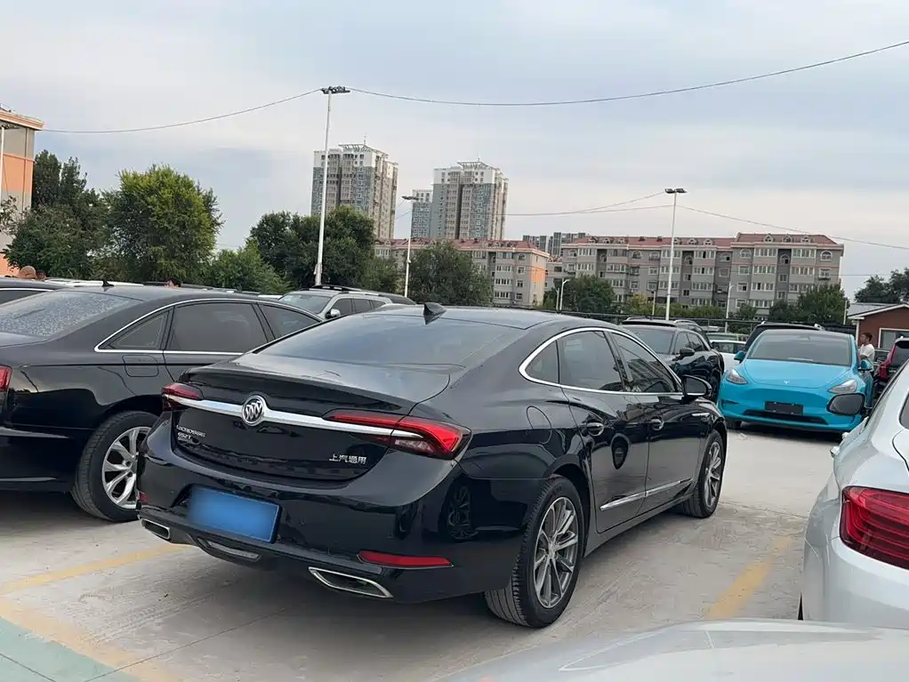 Buick LaCrosse — миниатюра 26