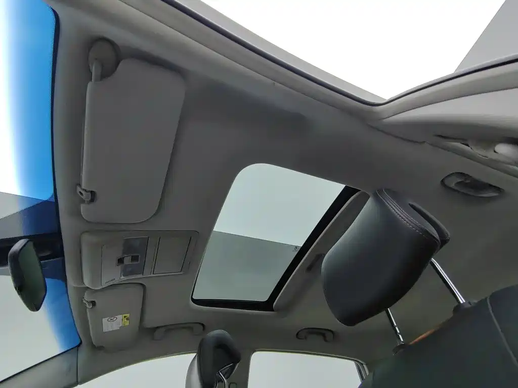 Chevrolet Captiva — миниатюра 14