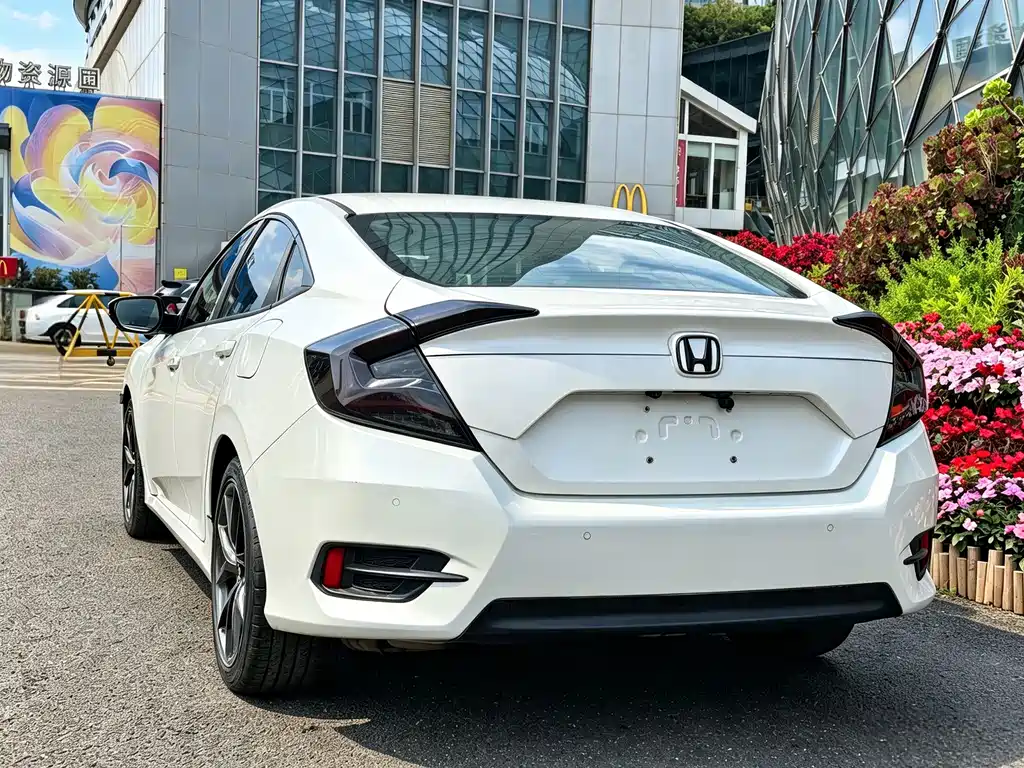 Honda Civic — миниатюра 15