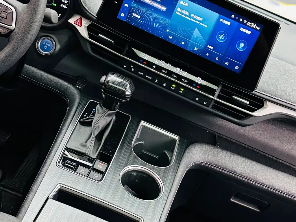 Toyota Sienna — миниатюра 23