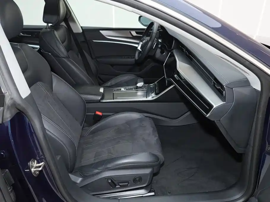 Audi A7L — миниатюра 10