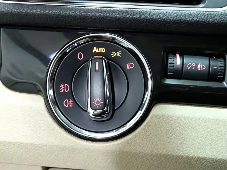 Volkswagen Passat — миниатюра 11