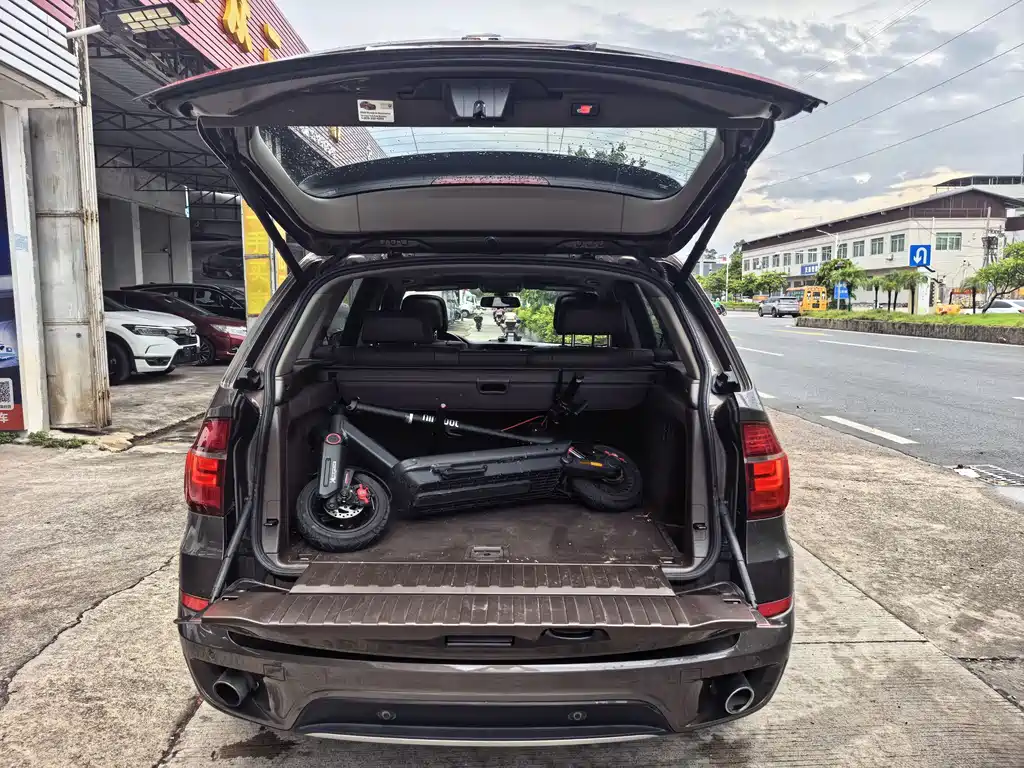 BMW X5 (Import) — миниатюра 12