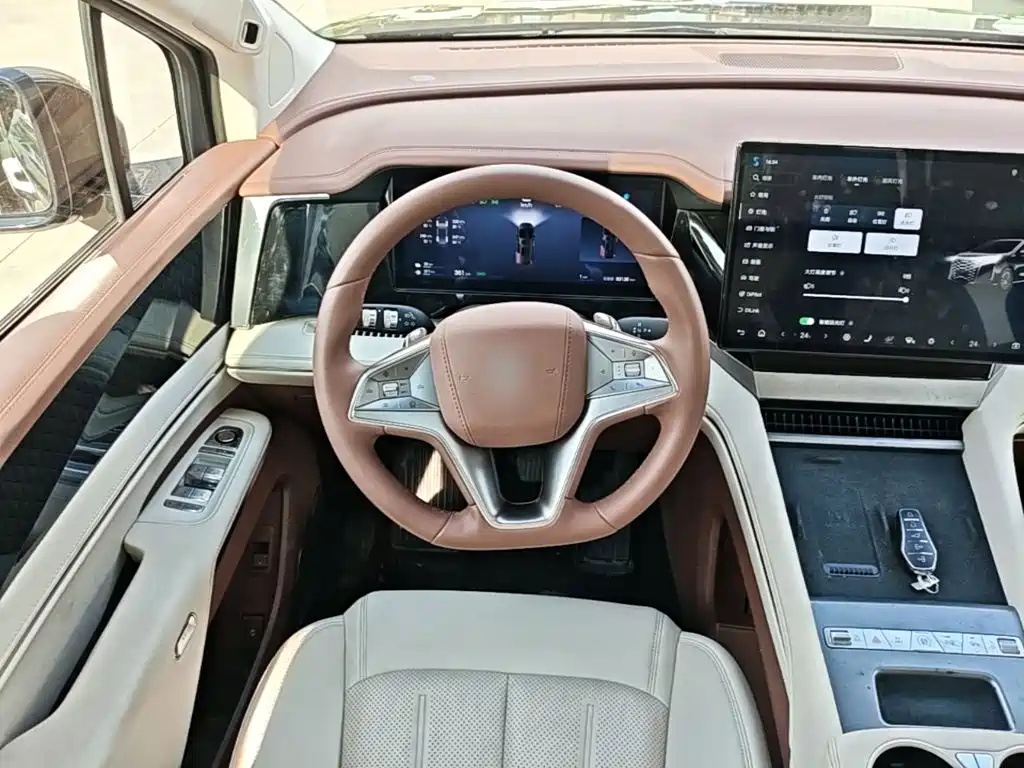 BYD Xia — миниатюра 7