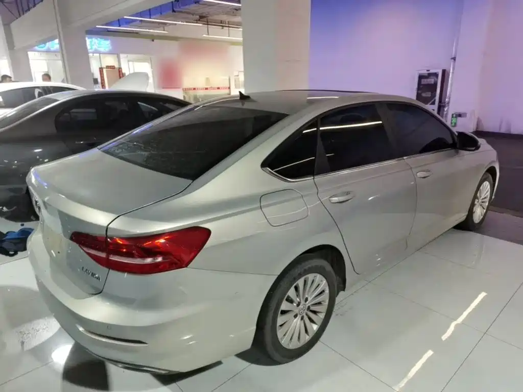 Volkswagen Lavida — миниатюра 7
