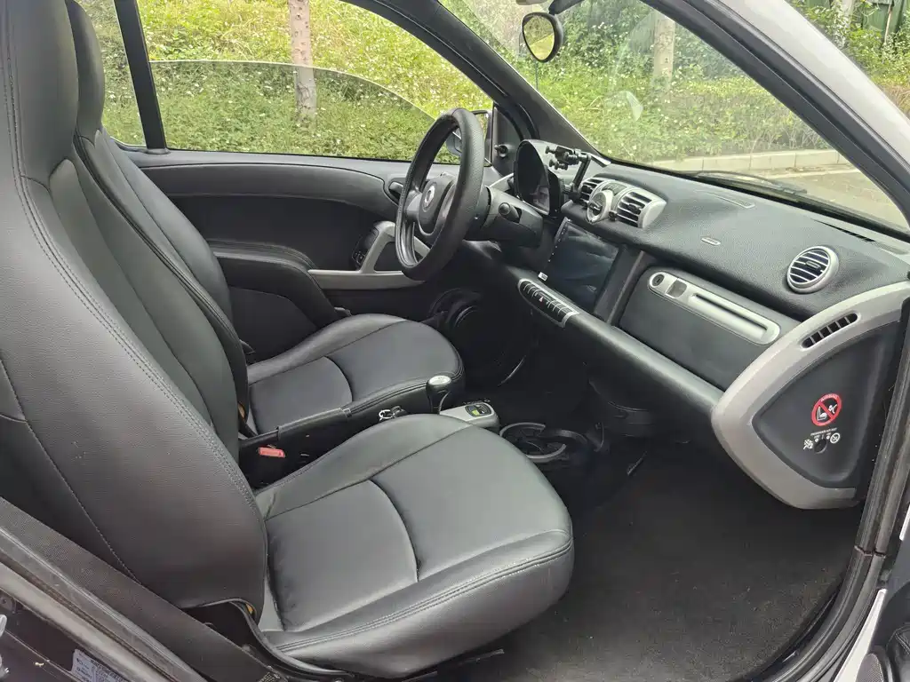 smart Smart Fortwo — миниатюра 10
