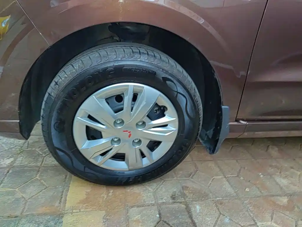 Wuling Hongguang — миниатюра 23