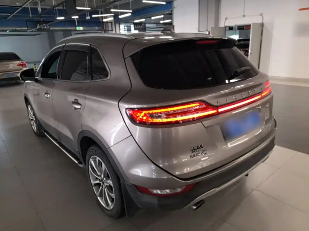 Lincoln MKC — миниатюра 5