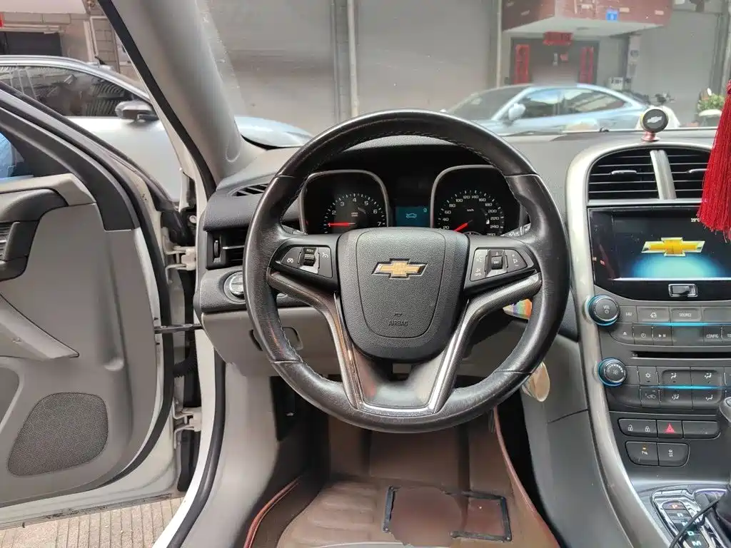 Chevrolet Malibu — миниатюра 11