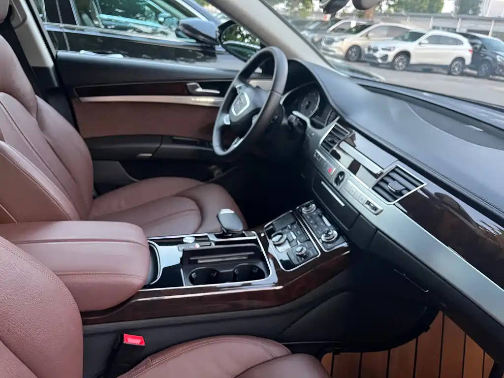 Audi A8 — миниатюра 15