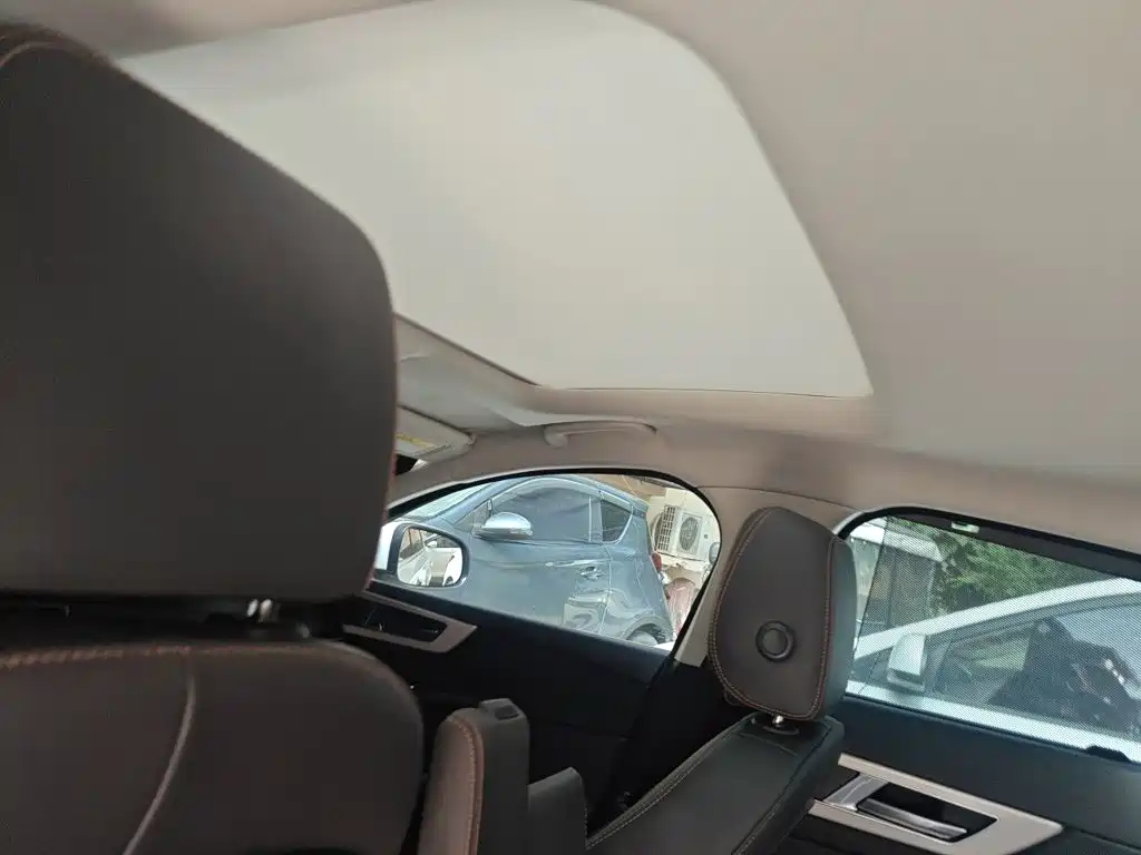 Jaguar XEL — миниатюра 9