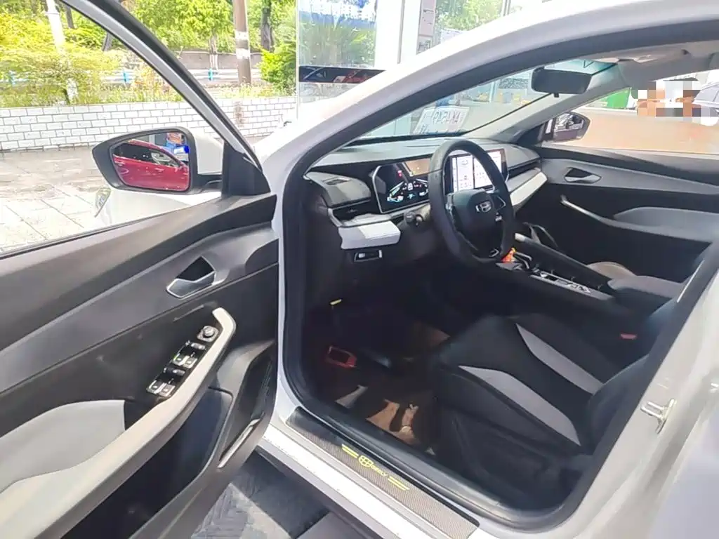 Geely Binrui — миниатюра 16