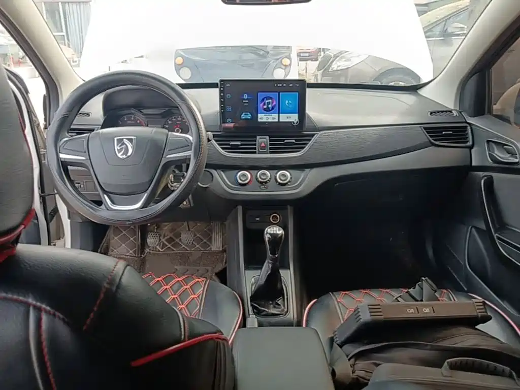 Baojun 310 — миниатюра 10