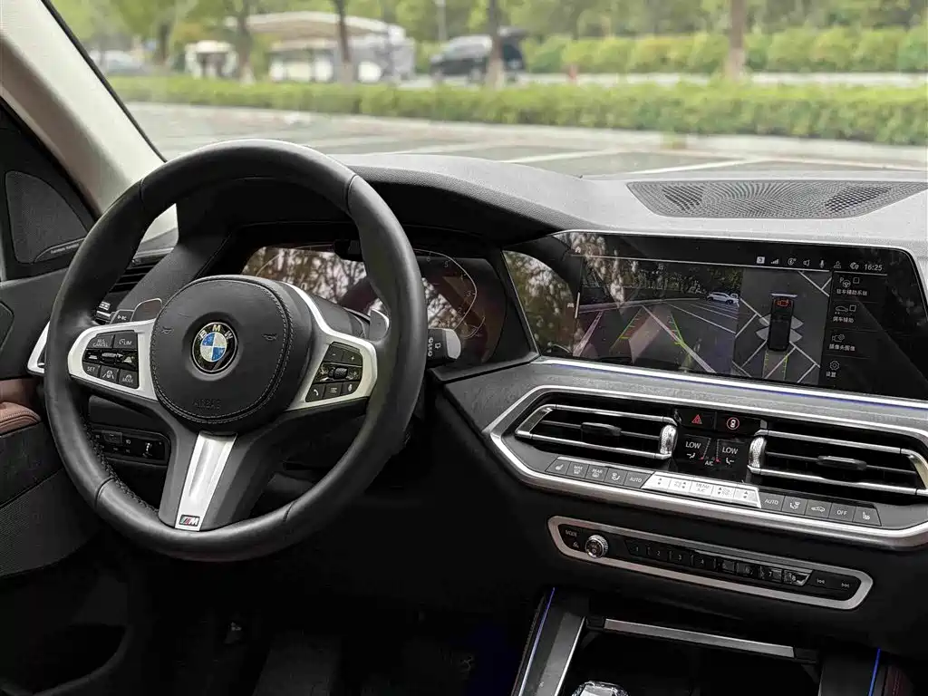 BMW X5 (Import) — миниатюра 13
