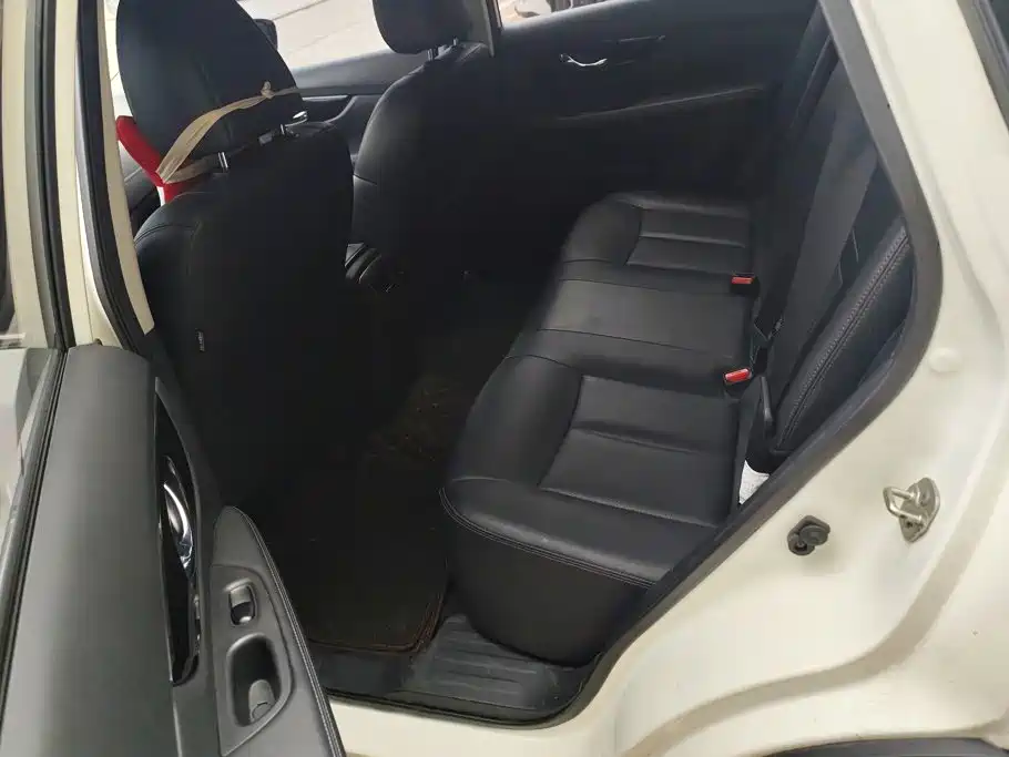 Nissan X-Trail — миниатюра 11