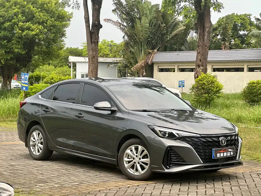 Changan Eado — миниатюра 3