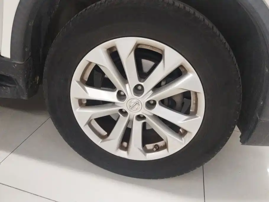 Nissan X-Trail — миниатюра 6