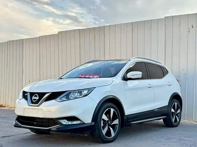 NISSAN QASHQAI 2016