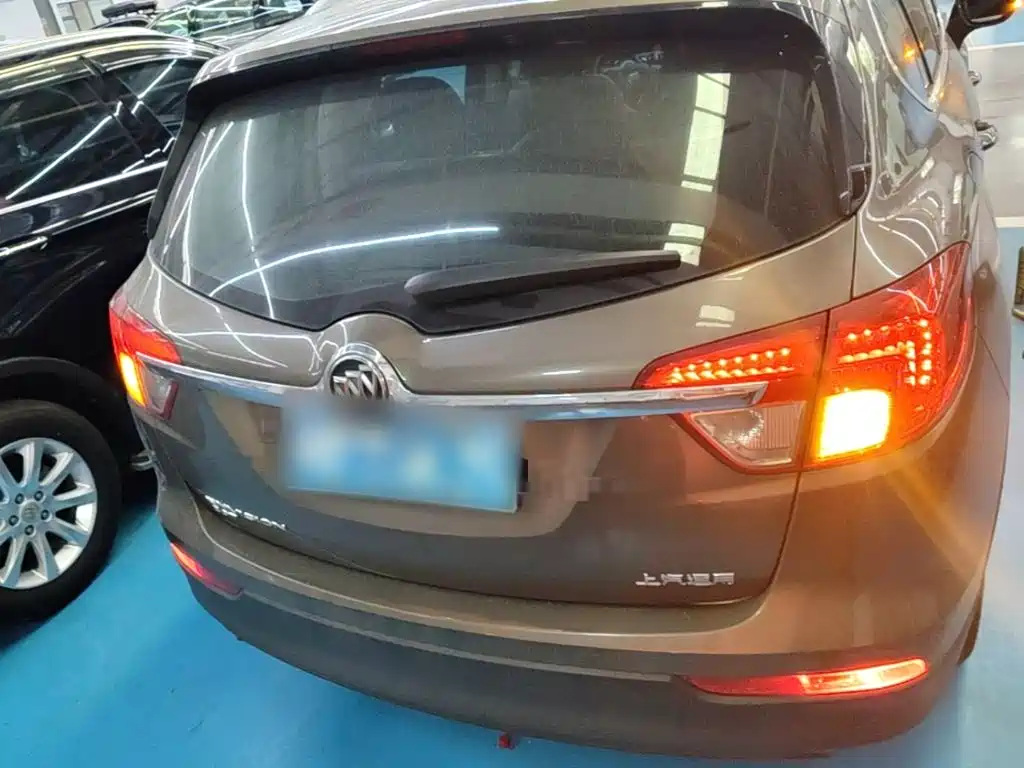 Buick Envision Plus — миниатюра 4