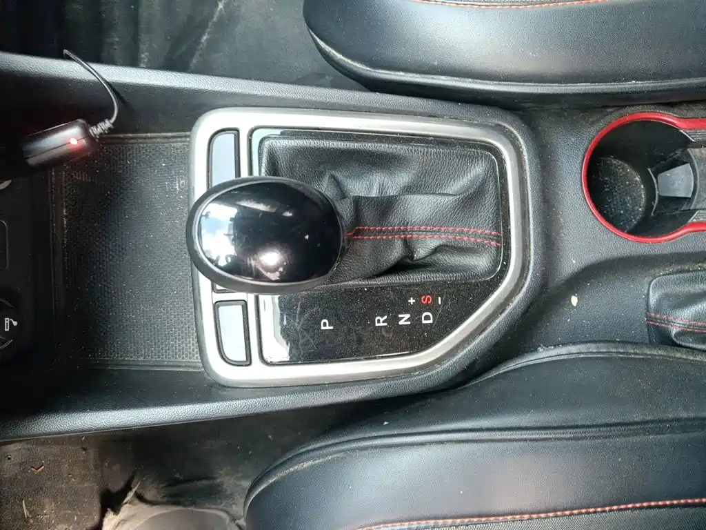 Changan Eado XT — миниатюра 10