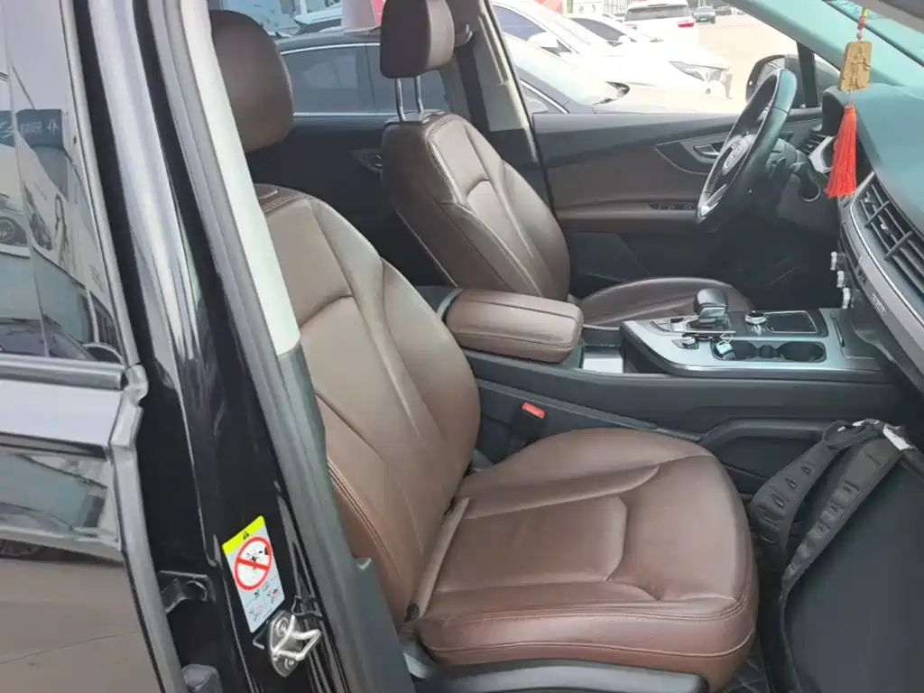 Audi Q7 — миниатюра 25