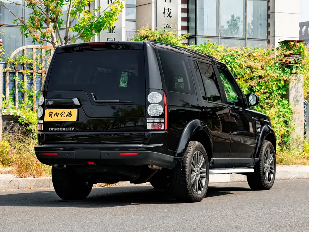 Land Rover Discovery — миниатюра 9