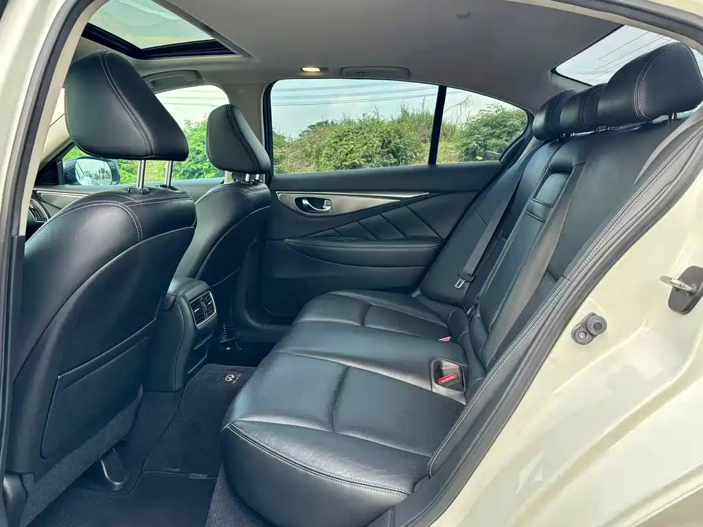 Infiniti Q50L — миниатюра 6
