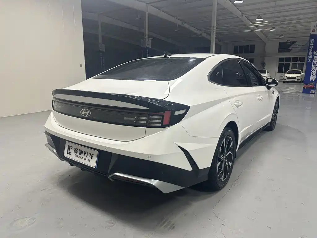 Hyundai Sonata — миниатюра 4