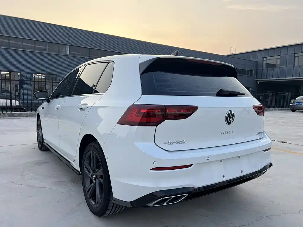 Volkswagen Golf 2023 280TSI DSG R-Line Lite