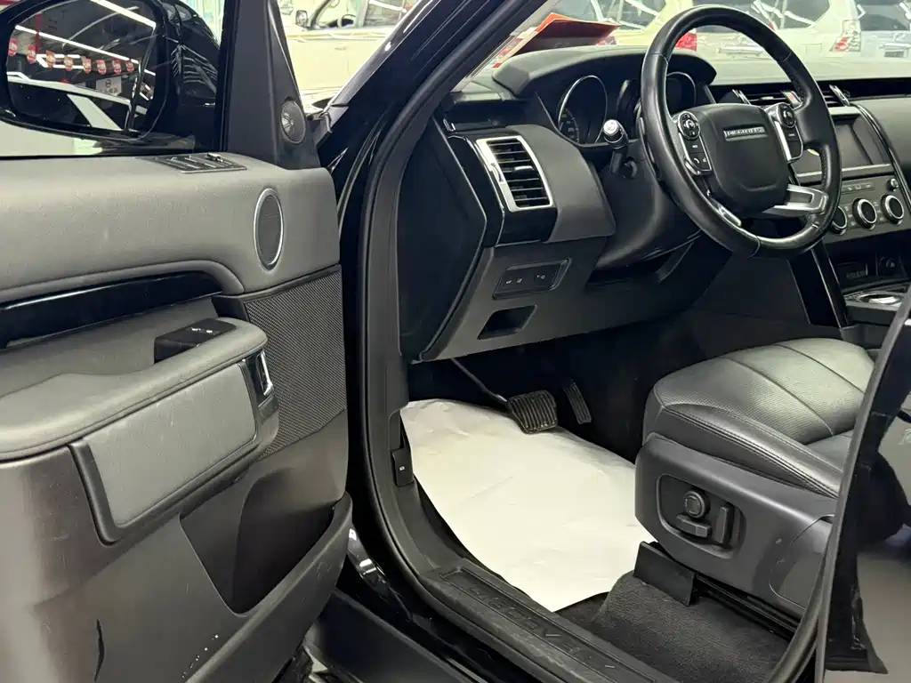 Land Rover Discovery — миниатюра 4