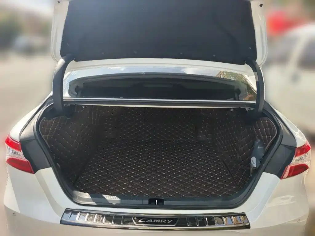 Toyota Camry — миниатюра 15