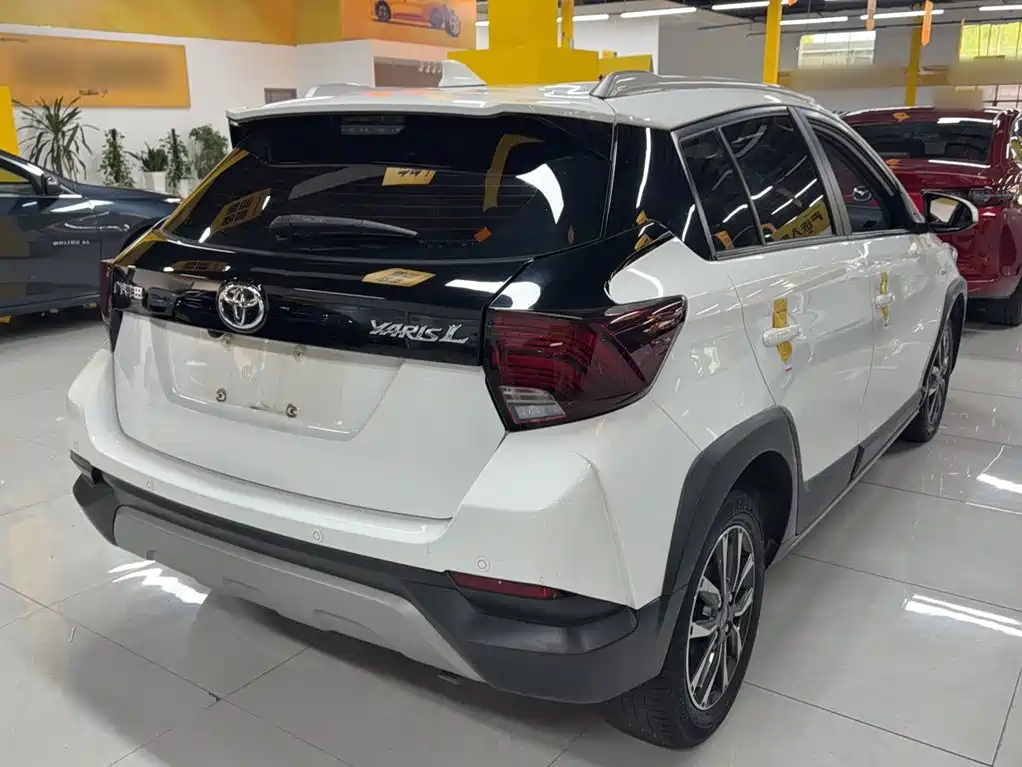 Toyota Yaris L — миниатюра 5