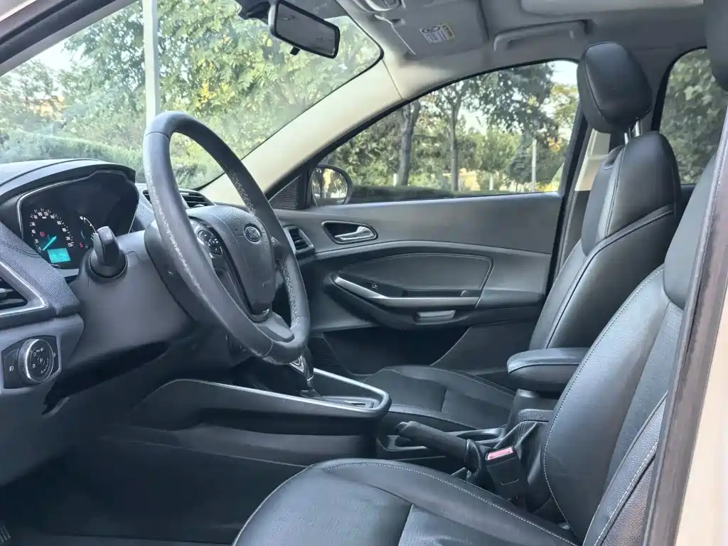 Ford Escort — миниатюра 7