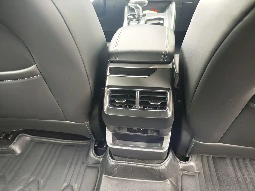 Geely Preface 2023 2.0TD