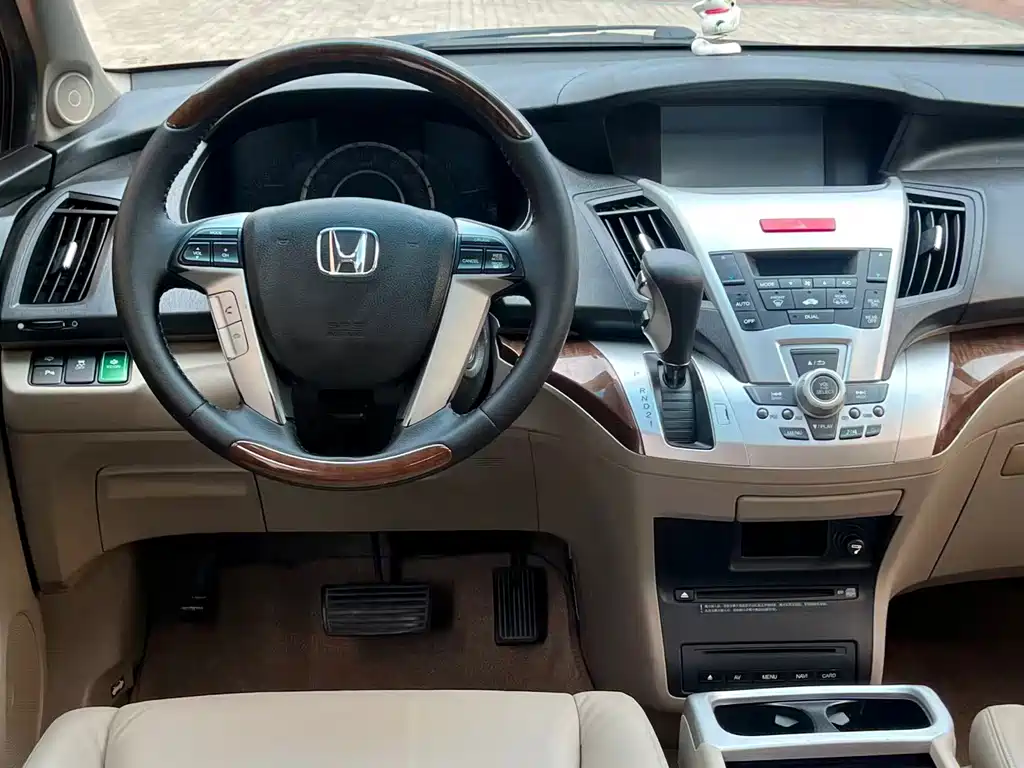 Honda Odyssey — миниатюра 17
