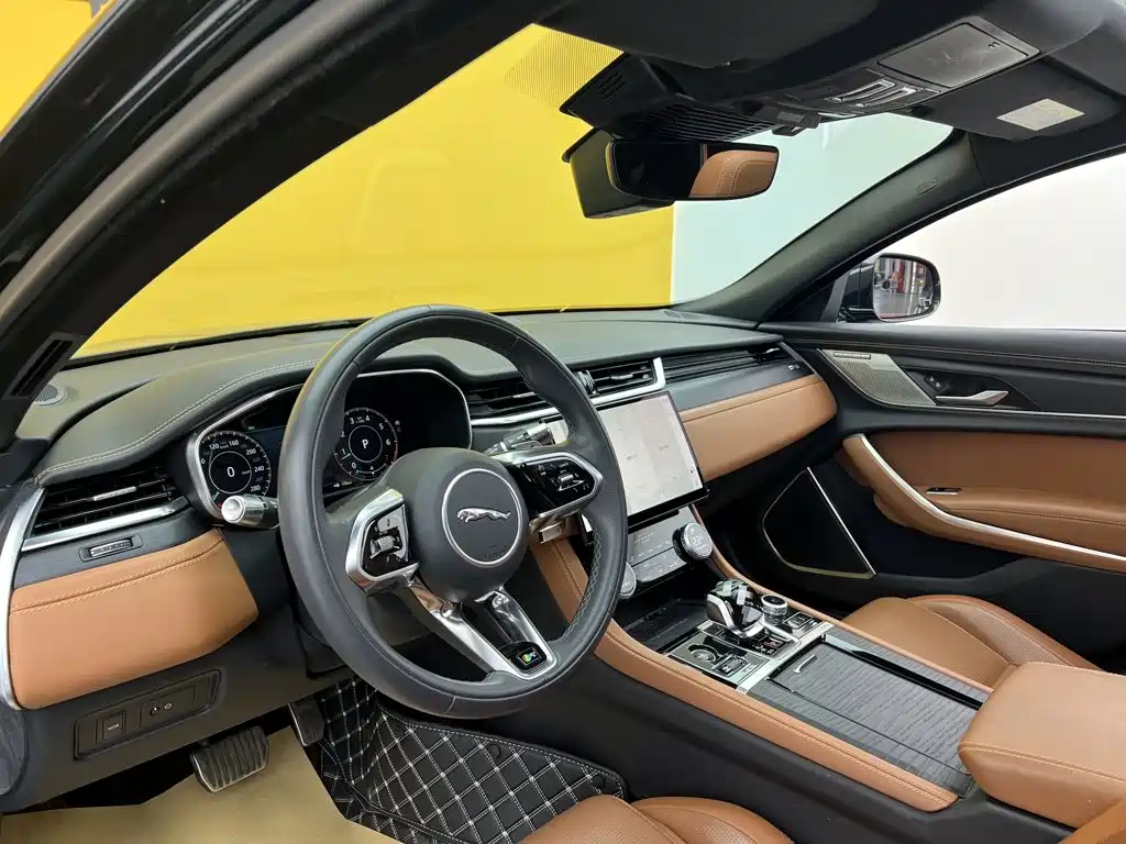 Jaguar XFL — миниатюра 32