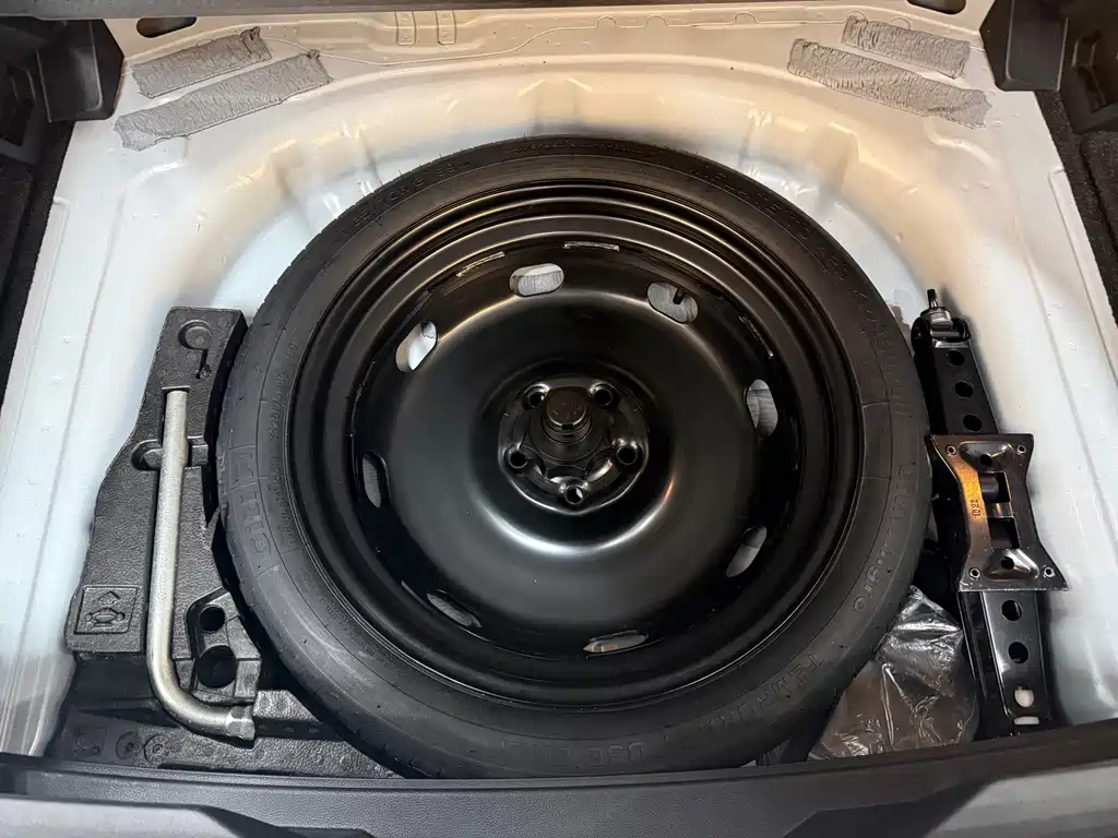 VOLKSWAGEN T ROC EXPLORING SONGS