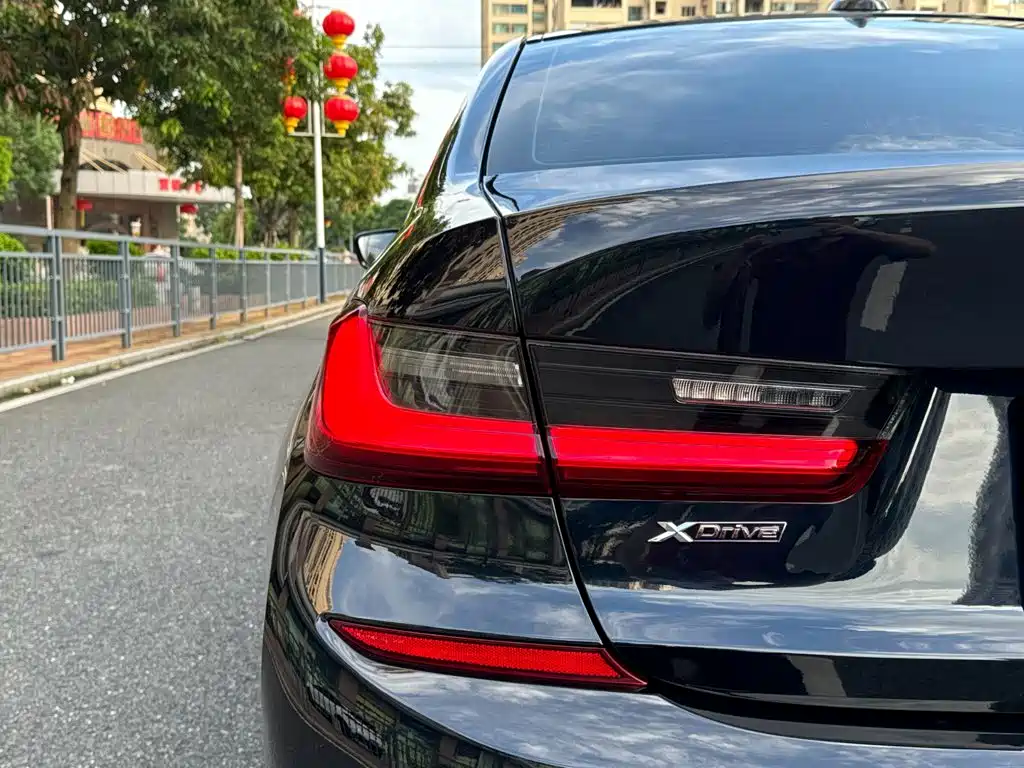 BMW 3 Series — миниатюра 15
