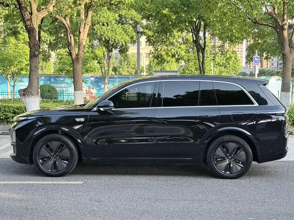 Li Auto L8 2024 Pro