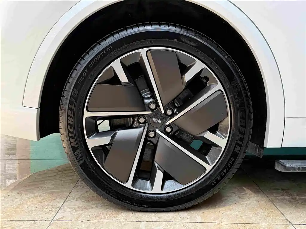 Li Auto Li L9 — миниатюра 21