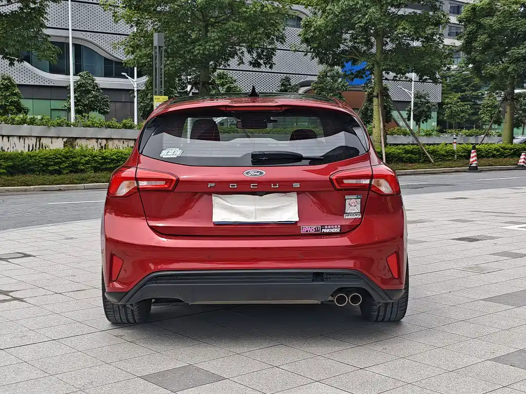 Ford Focus 2022 EcoBoost 180 AT ST Line