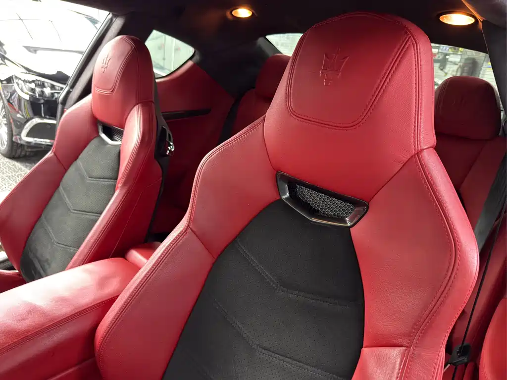 Maserati GranTurismo — миниатюра 11