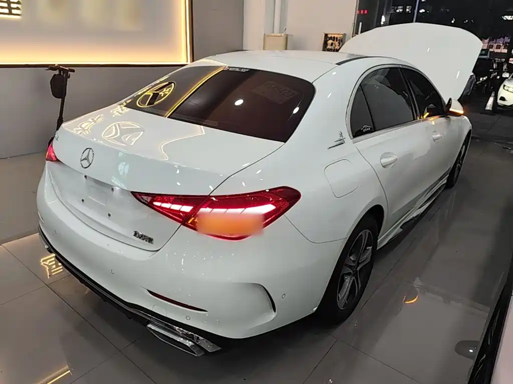 Mercedes-Benz C-Class — миниатюра 7