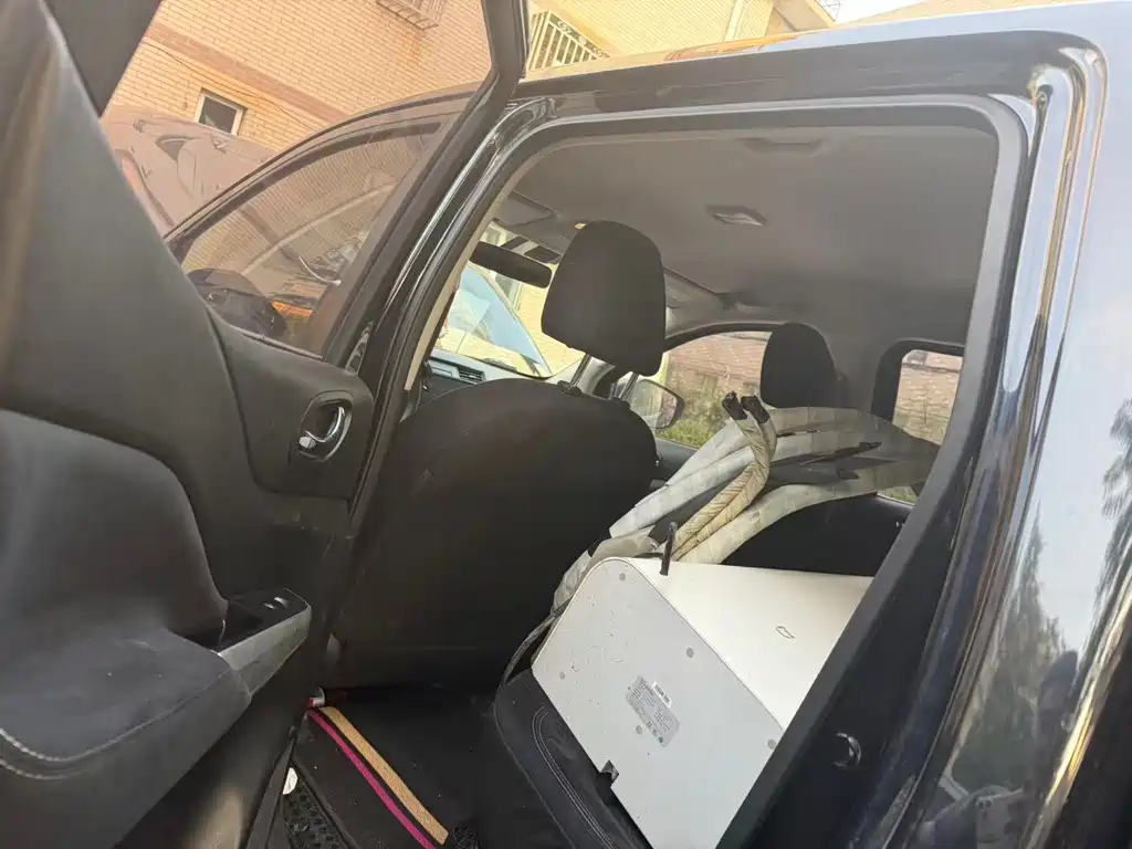 Nissan Navara — миниатюра 6