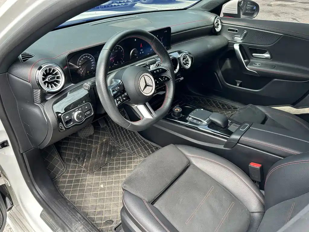 Mercedes-Benz A-Class — миниатюра 9