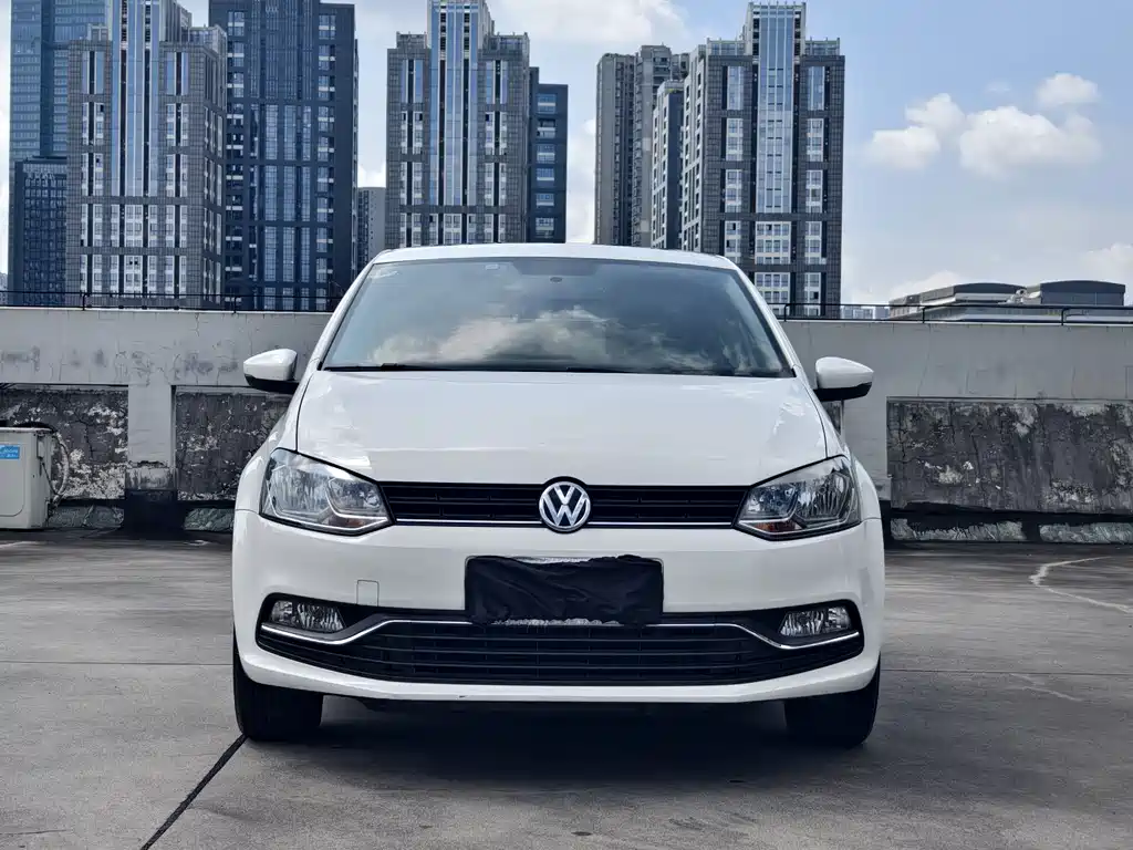 Volkswagen Polo 2016 1.6L AT Comfort