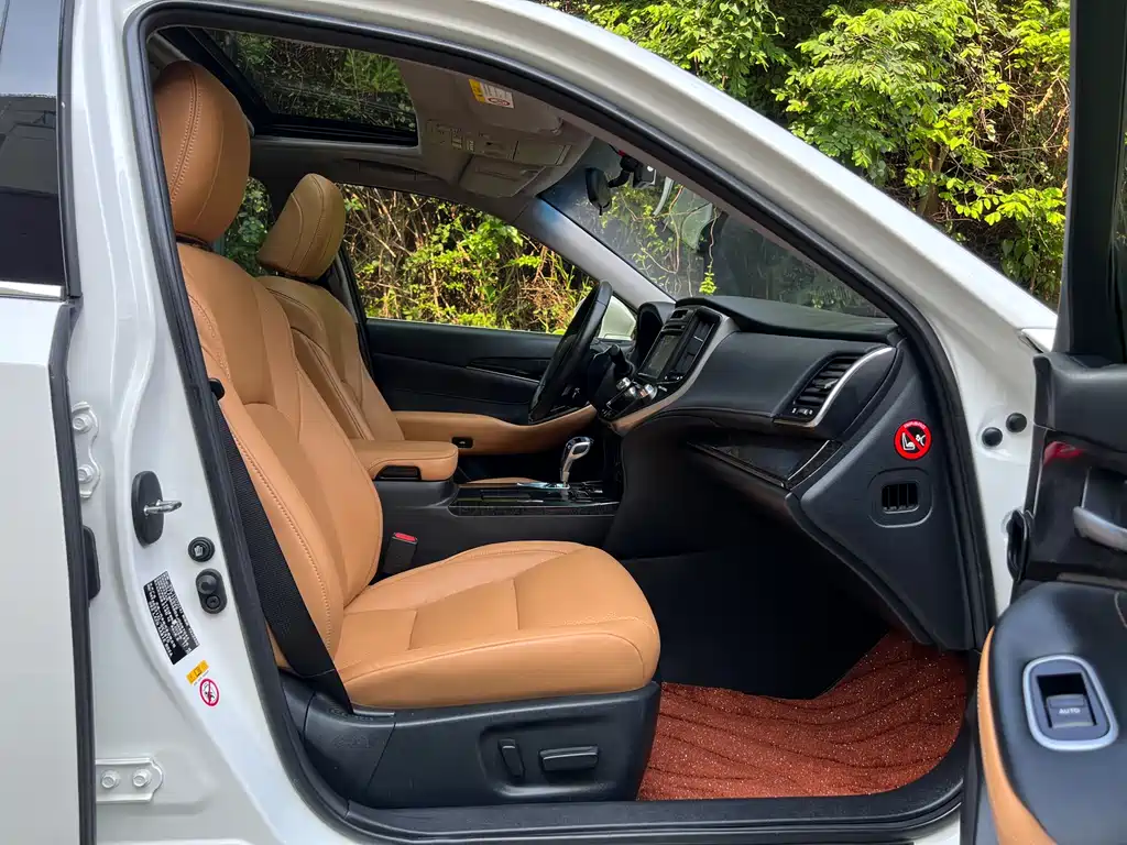 Toyota Crown 2018 2.0T Fashion